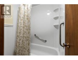 Bedroom - 121 Pleasant Dr, Sault Ste Marie, ON P6B4E1 Photo 5