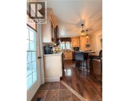 Bath (# pieces 1-6) - 517 Victoria Street, Dalhousie, NB E8C2V5 Photo 2