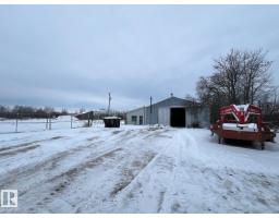 Kitchen - 55320 Rge Road 263, Rural Sturgeon County, AB T8R1P4 Photo 3