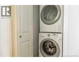 4pc Bathroom - 9523 113 Avenue, Clairmont, AB T8X0T2 Photo 4