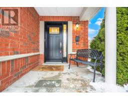 Dining room - 5 Waldron Court, Ajax, ON L1T4X2 Photo 2