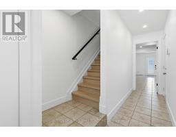 Living room - 7 1253 Silvan Forest Drive, Burlington, ON L7M0B7 Photo 5