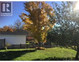 Bath (# pieces 1-6) - 318 Sunset, Beresford, NB E8K2G6 Photo 5