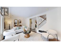 Kitchen - 20 Springburn Crescent, Aurora, ON L4G3P5 Photo 3