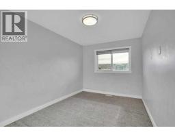 Kitchen - 304 33 Merganser Drive W, Chestermere, AB T1X2S3 Photo 5