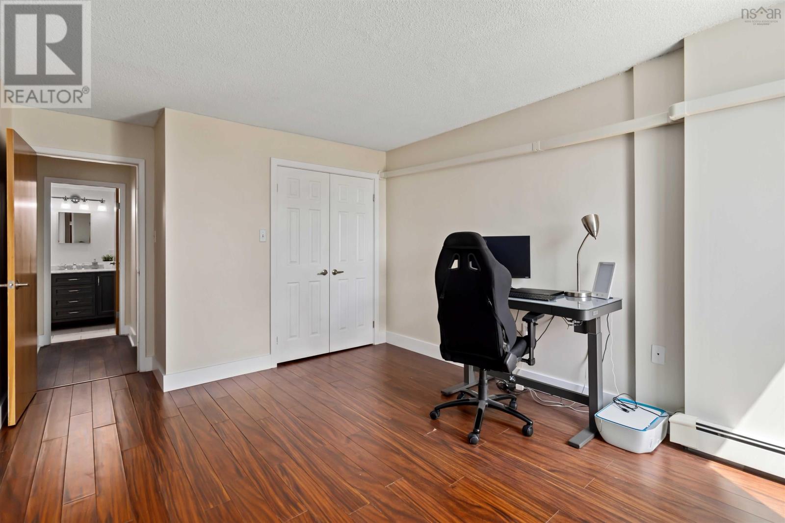 109 105 Dunbrack Street