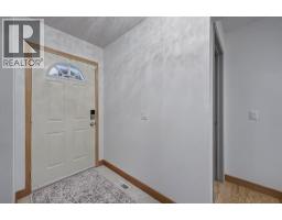 Bedroom - 3725 50 A Avenue Crescent, Innisfail, AB T4G1H9 Photo 3