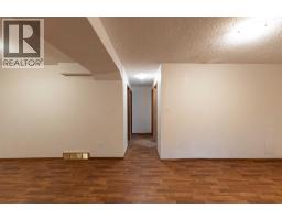 Kitchen - 1103 12 Street S, Lethbridge, AB T1K7S6 Photo 4