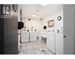 Living room - 111 7 Jamieson Street, Dartmouth, NS B3A4L2 Photo 4