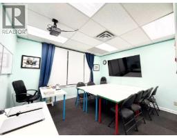 610 4400 Hazelbridge Way, Richmond, BC V6X3R8 Photo 2