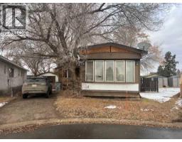 Primary Bedroom - 1510 15 Streetcrescent, Wainwright, AB T9W1K8 Photo 2