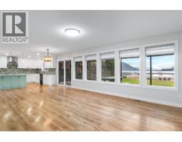 Bedroom - 401 97 A Highway, Sicamous, BC V0E2V1 Photo 3