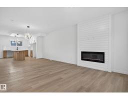 Kitchen - 124 Pierwyck Lo, Spruce Grove, AB T7X4G2 Photo 3