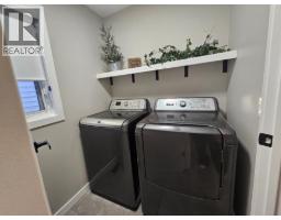 4703 44 Street, Image 3