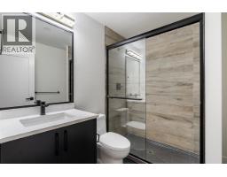 2208 St George Street, Port Moody, BC V3H2G2 Photo 2