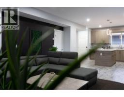 3pc Ensuite bath - 722 Coopland Crescent Unit 1, Kelowna, BC V1Y2V1 Photo 4