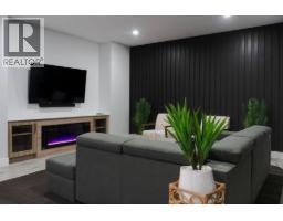 Bedroom - 722 Coopland Crescent Unit 1, Kelowna, BC V1Y2V1 Photo 2