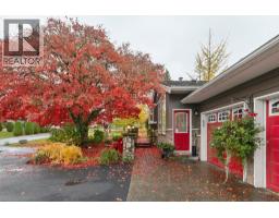 1501 Marine Crescent, Coquitlam, BC V3J5X4 Photo 3