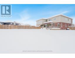Bedroom - 12 Hutton Crescent, Essa, ON L3W0R6 Photo 5