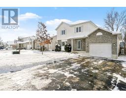 Living room - 7 Merlin Street, Russell, ON K0A1W0 Photo 2
