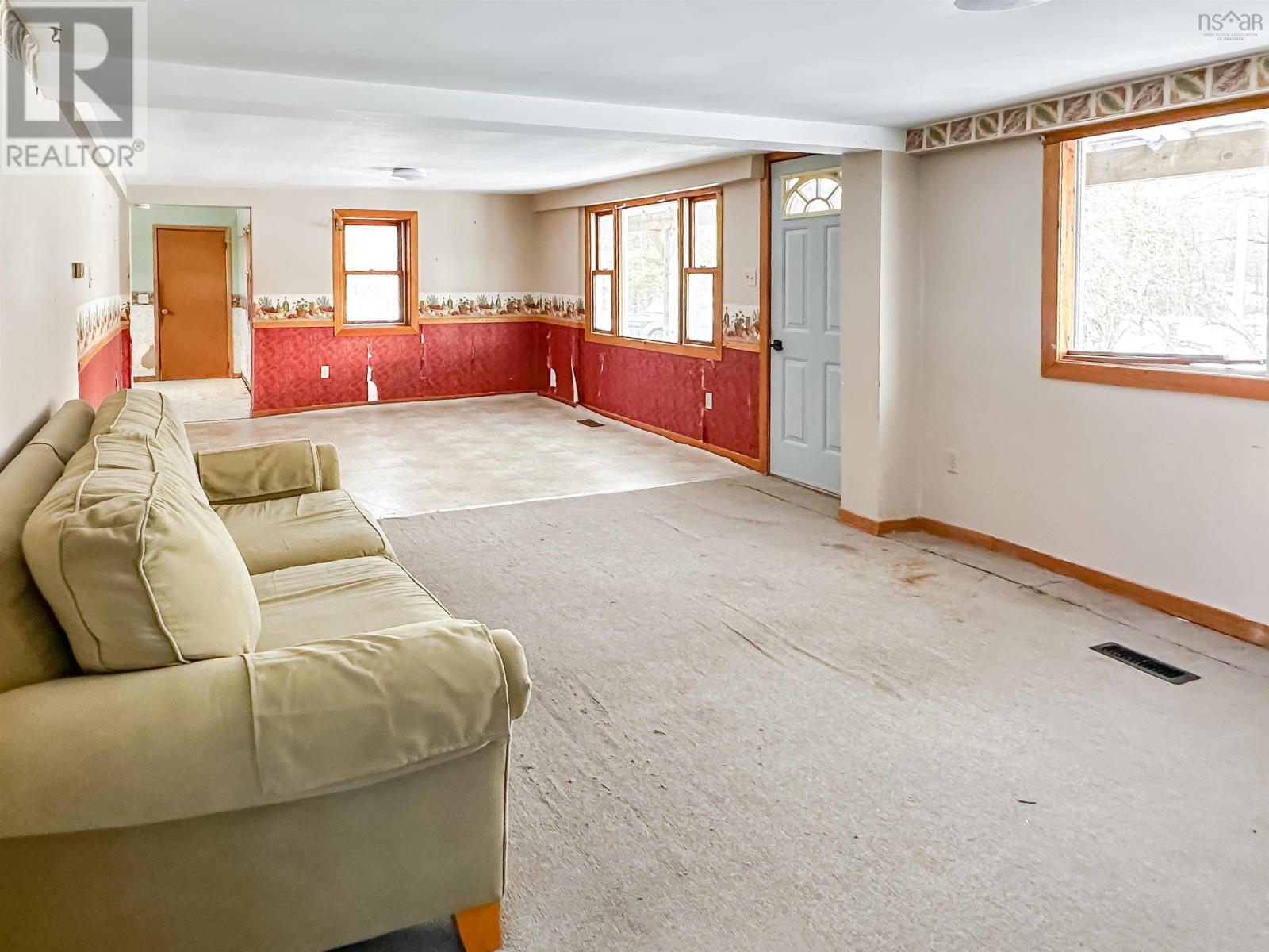 13 Brow Of Mountain Road