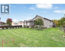 4pc Ensuite bath - 1 Kingsbridge Drive, Amherstburg, ON N9V4A4 Photo 2