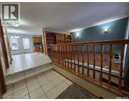 Foyer - 353 Walsh Trail, Swift Current, SK S9H4R3 Photo 4