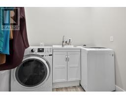 Primary Bedroom - 715188 1st Line E, Mono, ON L9W5T7 Photo 5