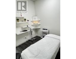 4 243 Wharncliffe Road N, London North, ON N6H2B9 Photo 2