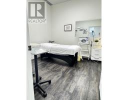 4 243 Wharncliffe Road N, London North, ON N6H2B9 Photo 4