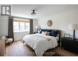 Primary Bedroom - 2500 Half Moon Bay Road, Ottawa, ON K2J6K6 Photo 5