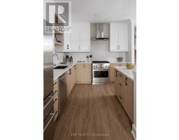 Great room - 2500 Half Moon Bay Road, Ottawa, ON K2J6K6 Photo 2