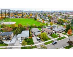 7 Bimini Crescent, Image 3