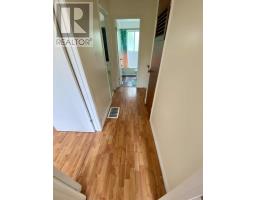 Living room - 744 Pine St, Sault Ste Marie, ON P6B3G1 Photo 2