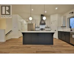 Dining room - 327 9 Street N, Picture Butte, AB T0K1V0 Photo 5