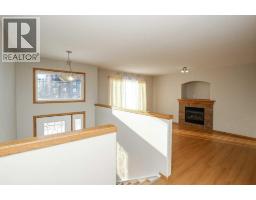 Dining room - 72 Ironstone Drive, Red Deer, AB T4R0C1 Photo 4