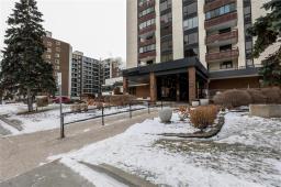 Living room - 1807 55 Nassau Street N, Winnipeg, MB R3L2G8 Photo 3