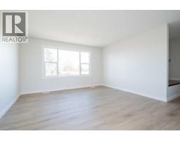 Bedroom - 8001 Poplar Drive, Grande Prairie, AB T8V5K6 Photo 4