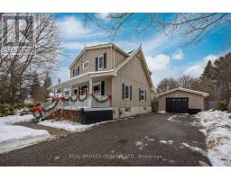 Living room - 216 Liberty Street N, Clarington, ON L1C2M8 Photo 3