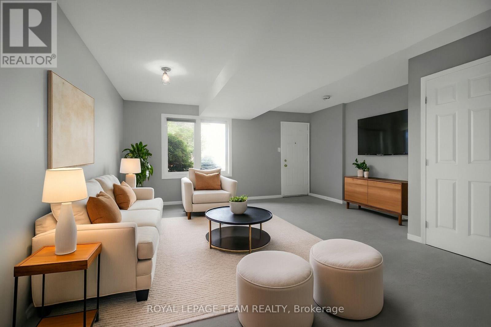 89 Thornbury Crescent