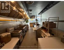 Unit D 209 Dundas Street W, Toronto, ON M5G1C8 Photo 5