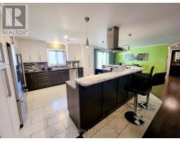 364 Hwy 11 W, Cochrane, ON P0L1C0 Photo 5