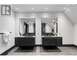 Kitchen - 417 Union Street, Oakville, ON L6J1E7 Photo 4