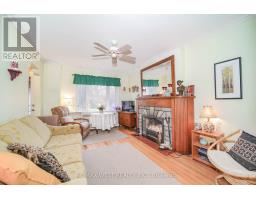 Primary Bedroom - 8 Struthers Street, Toronto, ON M8V1Y1 Photo 3