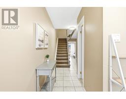 Kitchen - 92 1584 Newlands Crescent, Burlington, ON L7M1V6 Photo 3