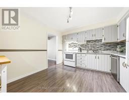 Bathroom - 92 1584 Newlands Crescent, Burlington, ON L7M1V6 Photo 4