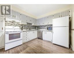 Primary Bedroom - 92 1584 Newlands Crescent, Burlington, ON L7M1V6 Photo 5