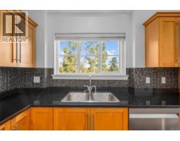 Primary Bedroom - 307 3915 Carey Rd, Saanich, BC V8Z1Z6 Photo 5