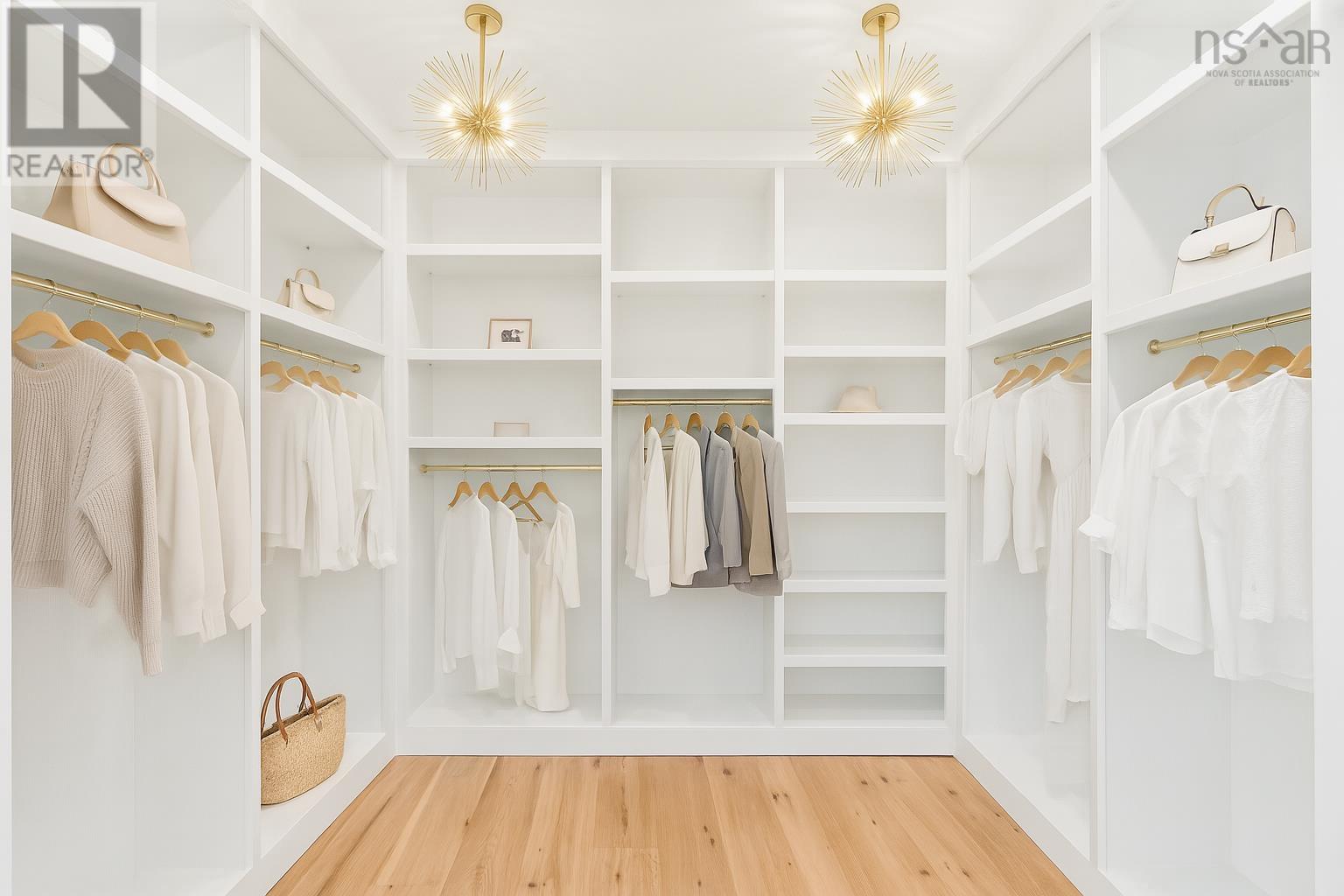 2302 1650 Granville Street