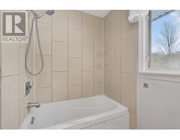 Primary Bedroom - 3 Starrview Crescent, Mono, ON L9W3A8 Photo 3